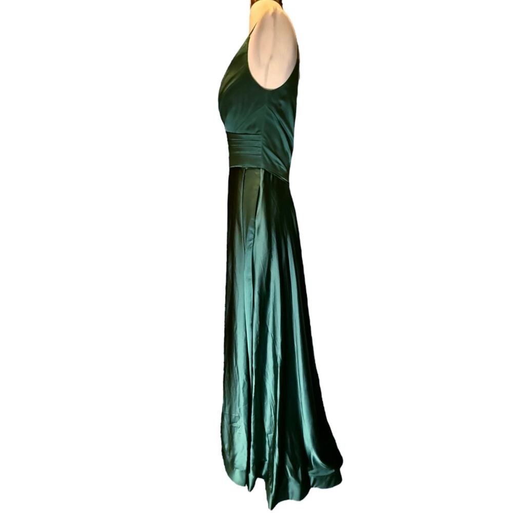 LA FEMME Emerald Green Satin Ball Gown Plunge V-Neck Dress Slit Evening 6 NWT - Picture 7 of 13